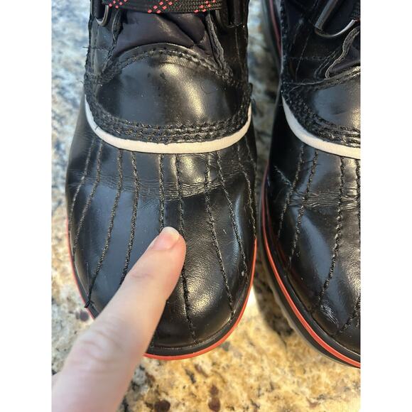 Sorel Tofino Cate NL2191-010 Black & Red Winter Boots Quilted Waterproof 8.5 - Picture 6 of 10